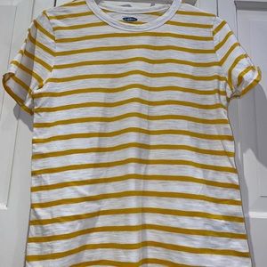 old navy mustard yellow t shirt